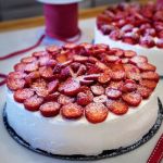 Pavlova με Φράουλες